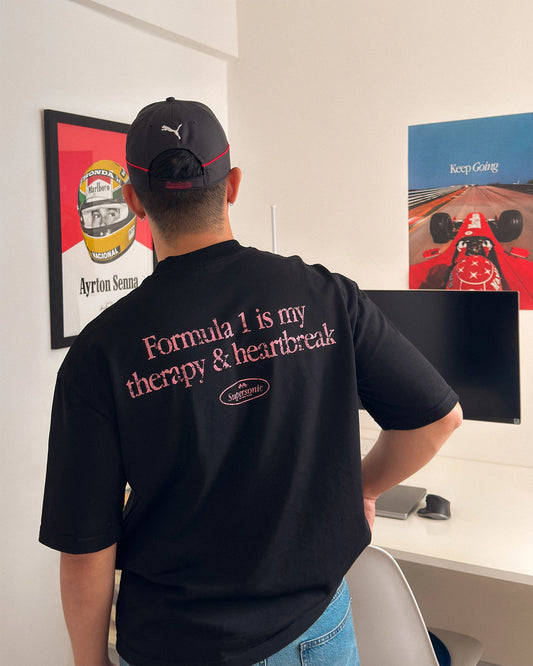 SUNDAY SENTIMENTS TEE - BLACK