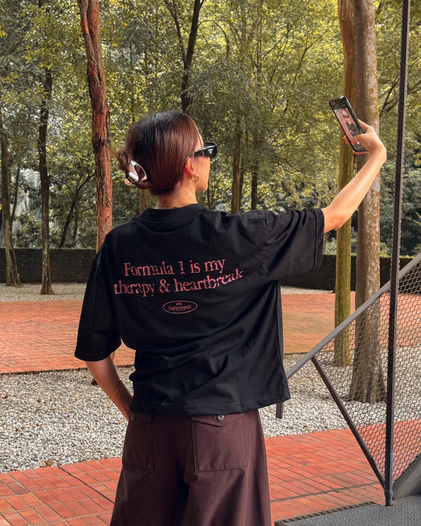 SUNDAY SENTIMENTS TEE - BLACK